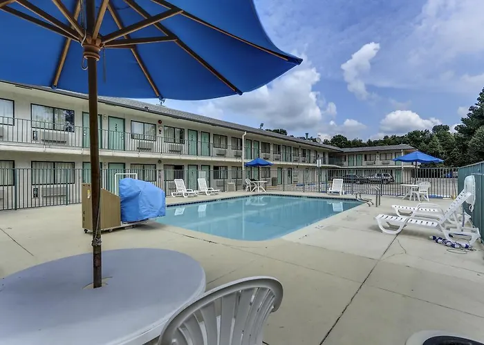Hotel 6 Lafayette, La I-10 & I-49 N 3*