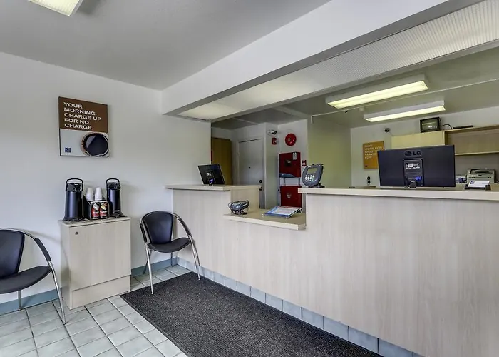 6 Lafayette, La I-10 & I-49 N Hotel 3*