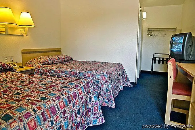 6 Lafayette, La I-10 & I-49 N Hotel